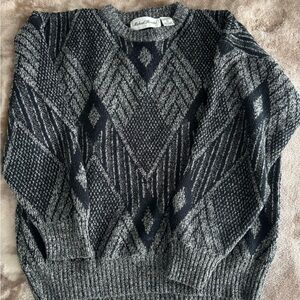 Michael Herald Men's Black and Gray Crewneck Sweater